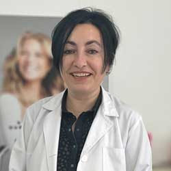 Monica Sanchez - Doctora en Medicina
